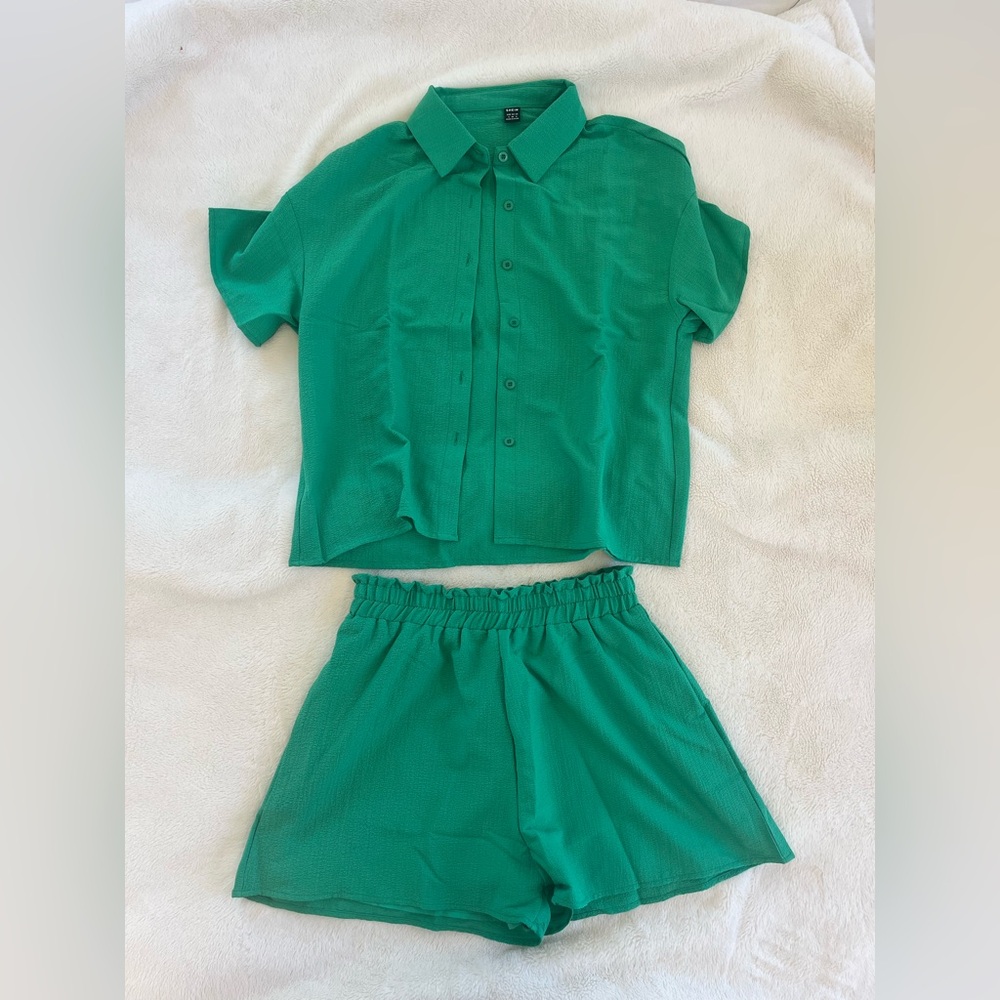 SHEIN Green Two-Piece Set